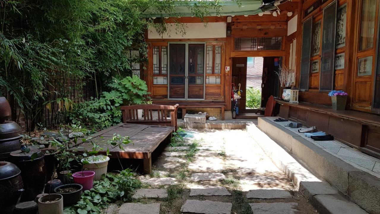 Gongsimga Hanok Guesthouse Seoul Exterior photo